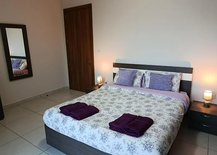 Spacious 2 Bedroom Apartment In Xghajra Close To Valletta