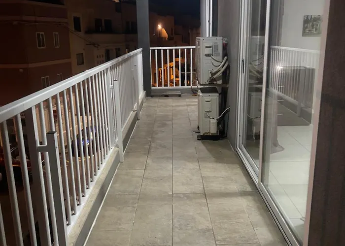 Διαμέρισμα Spacious 2 Bedroom Apartment In Xghajra Close To Valletta