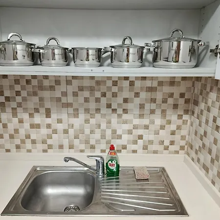아파트 2 Bedroom In With Hot Tub Near The Sea *