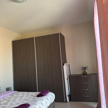 2 Bedroom In With Hot Tub Near The Sea Xghajra